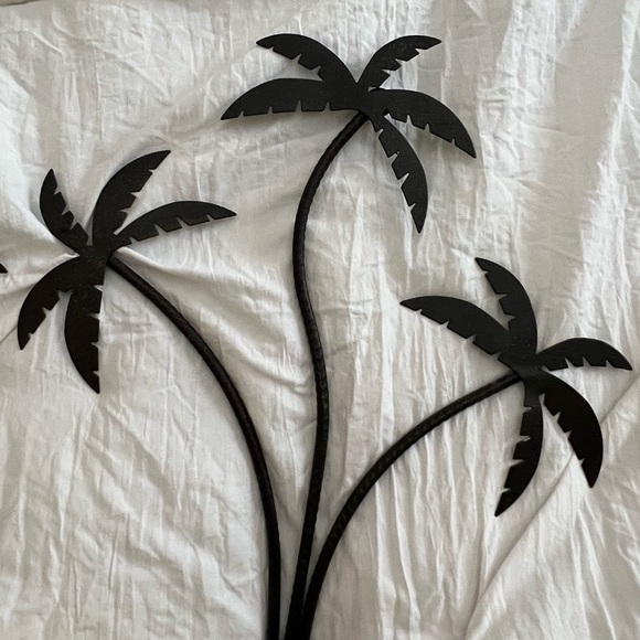 Set of 2 black metal palm tree candle holder wall decor - Picture 9 of 10